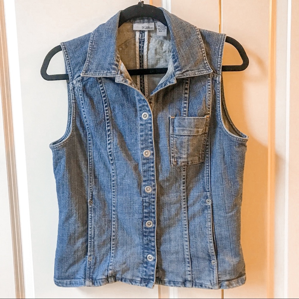 Chico's Blue Denim Button-Front Sleeveless Vest Chico’s Size 1 or Medium